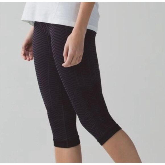 Lululemon In the Flow Crop II Legging Heathered Naval Blue Seamless 4 - Picture 3 of 7